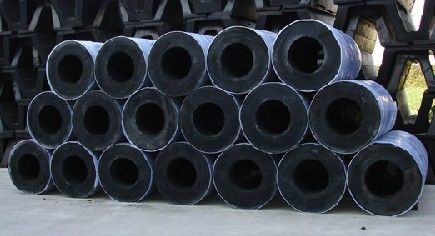 Çin EPDM Kauçuk Düşük Reaksiyon Gücü Silindir Deniz Kauçuk Tüpleri Tedarikçi