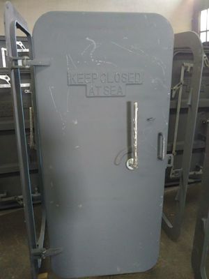 Denizcilik çeliklerinde tek saplı hızlı açılışlı denizcilik kapısı 1200×600--1800×900mm Tedarikçi