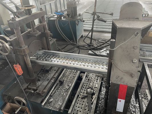 Galvanizli Çelik Iskalat Tahta Çember Korozyona Dirençli Özel Boyut Tedarikçi