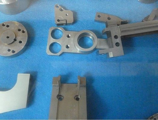 Özelleştirilmiş Tasarım ve Korozyona Dirençli Yüksek Hassasiyette İşlenmiş Bileşenlere Sahip ISO Sertifikalı Metal İşleme Makine Parçaları Tedarikçi