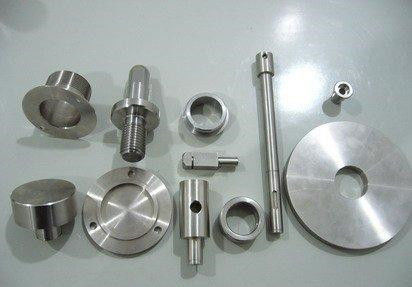 ISO onaylı yüksek hassasiyetli metal işleme makinesi parçaları özel tasarımlı CNC freze makinesi için Tedarikçi